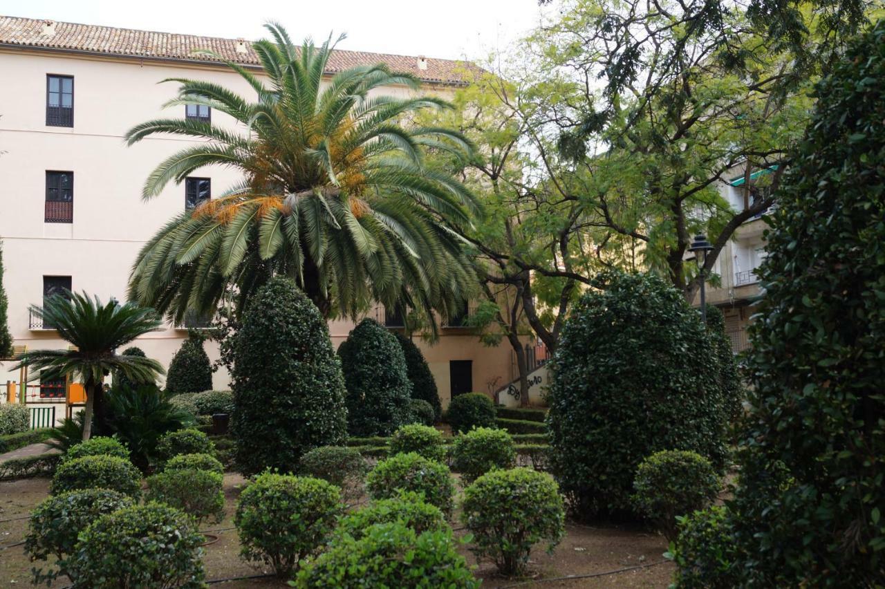 Apartamento Plaza Alfonso XII Málaga Eksteriør billede