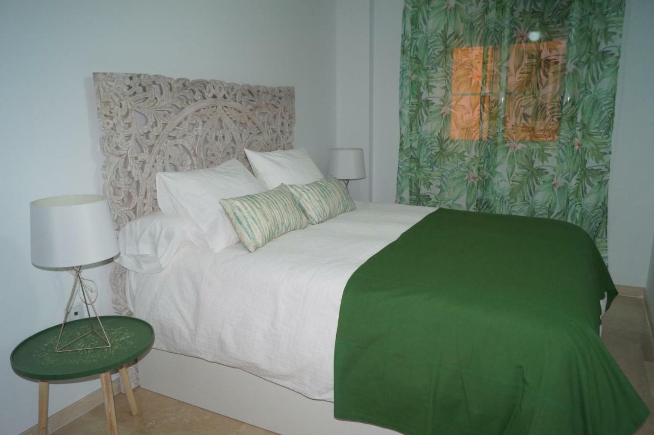 Apartamento Plaza Alfonso XII Málaga Eksteriør billede