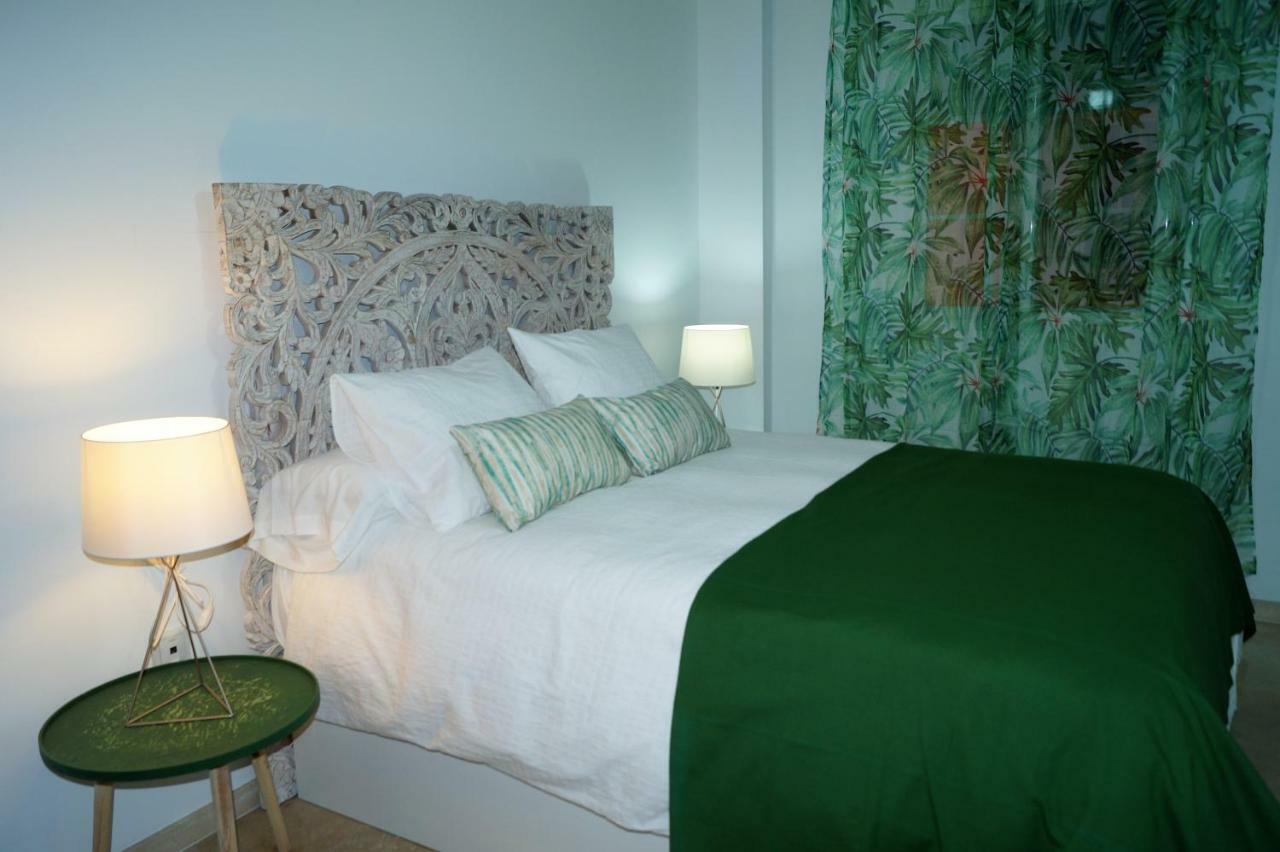 Apartamento Plaza Alfonso XII Málaga Eksteriør billede