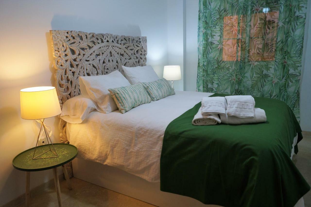 Apartamento Plaza Alfonso XII Málaga Eksteriør billede